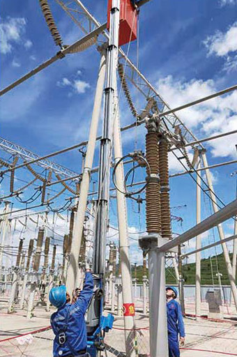 承德220KV建平、隆城等變電站GW22型隔離開關(guān)導(dǎo)電更換工程